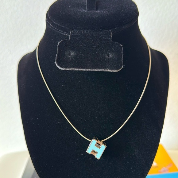 Hermes Jewelry - HERMES RARE Color Silver Tone Necklace with 2-Way H Pendant with pouch & box